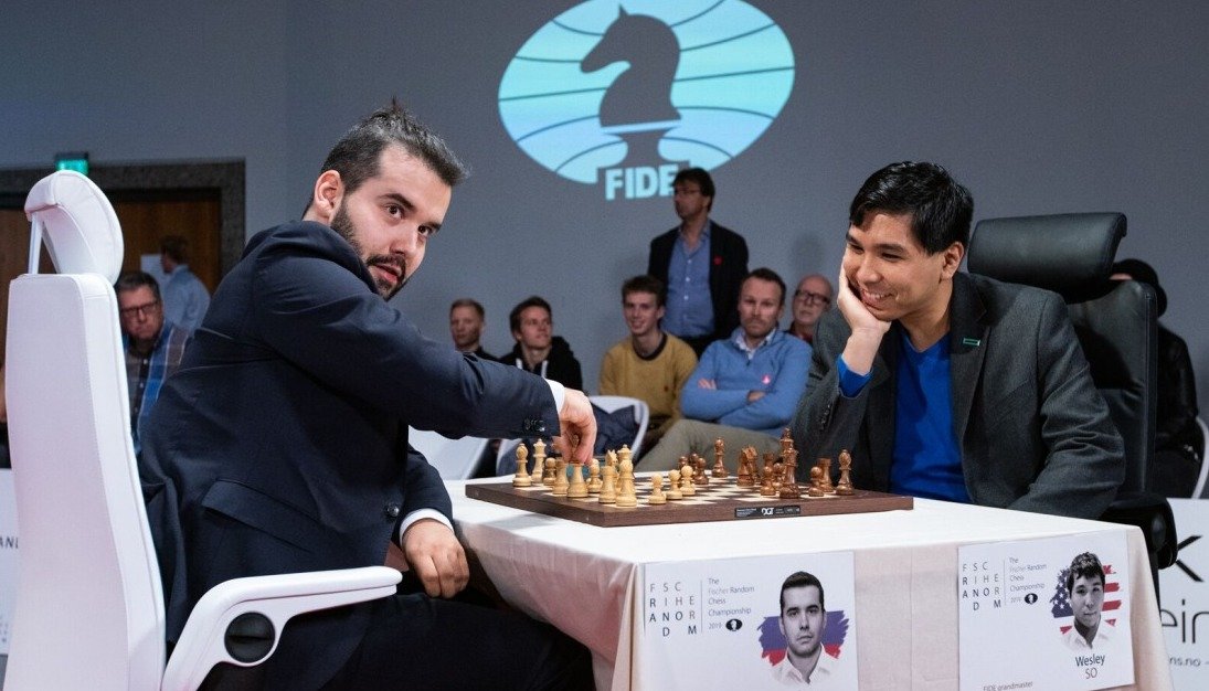 Magnus Carlsen TRICKS Wesley So #chess #chesstok #chesscom