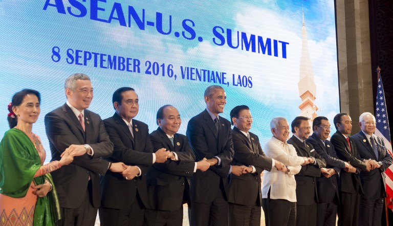 ASEAN-US SUMMIT. ASEAN leaders and US President Barack Obama have a photo opportunity at the start of the ASEAN-US Summit in Vientiane, Laos, on September 8, 2016. Philippine President Rodrigo Duterte sent his foreign secretary, Perfecto Yasay Jr (5th from R), to attend the event. Photo by Saul Loeb/AFP 