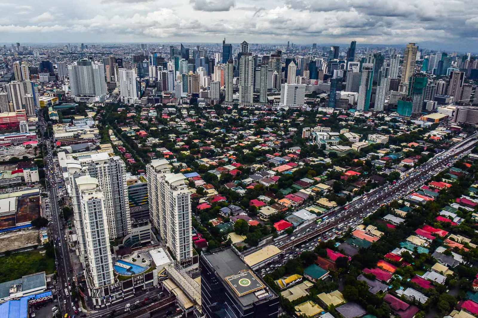 CAPITAL REGION. The Metro Manila skyline. Photo by Alecs Ongcal/Rappler 
