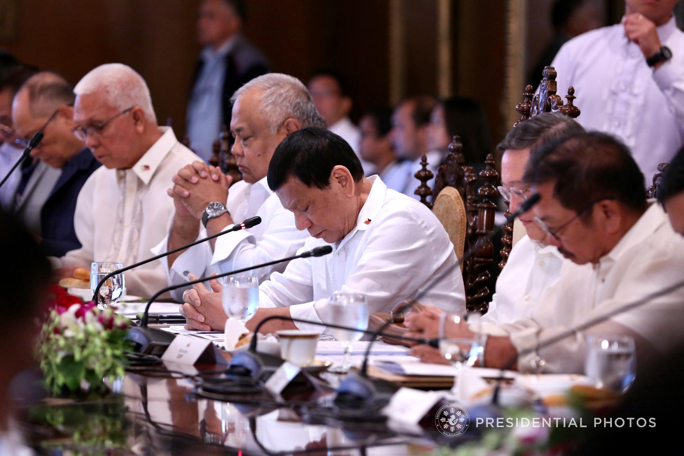 CABINET MEETING. President Rodrigo Duterte presides over the 24th Cabinet Meeting at the Malacañang on April 4, 2018. Malacañang file photo
 