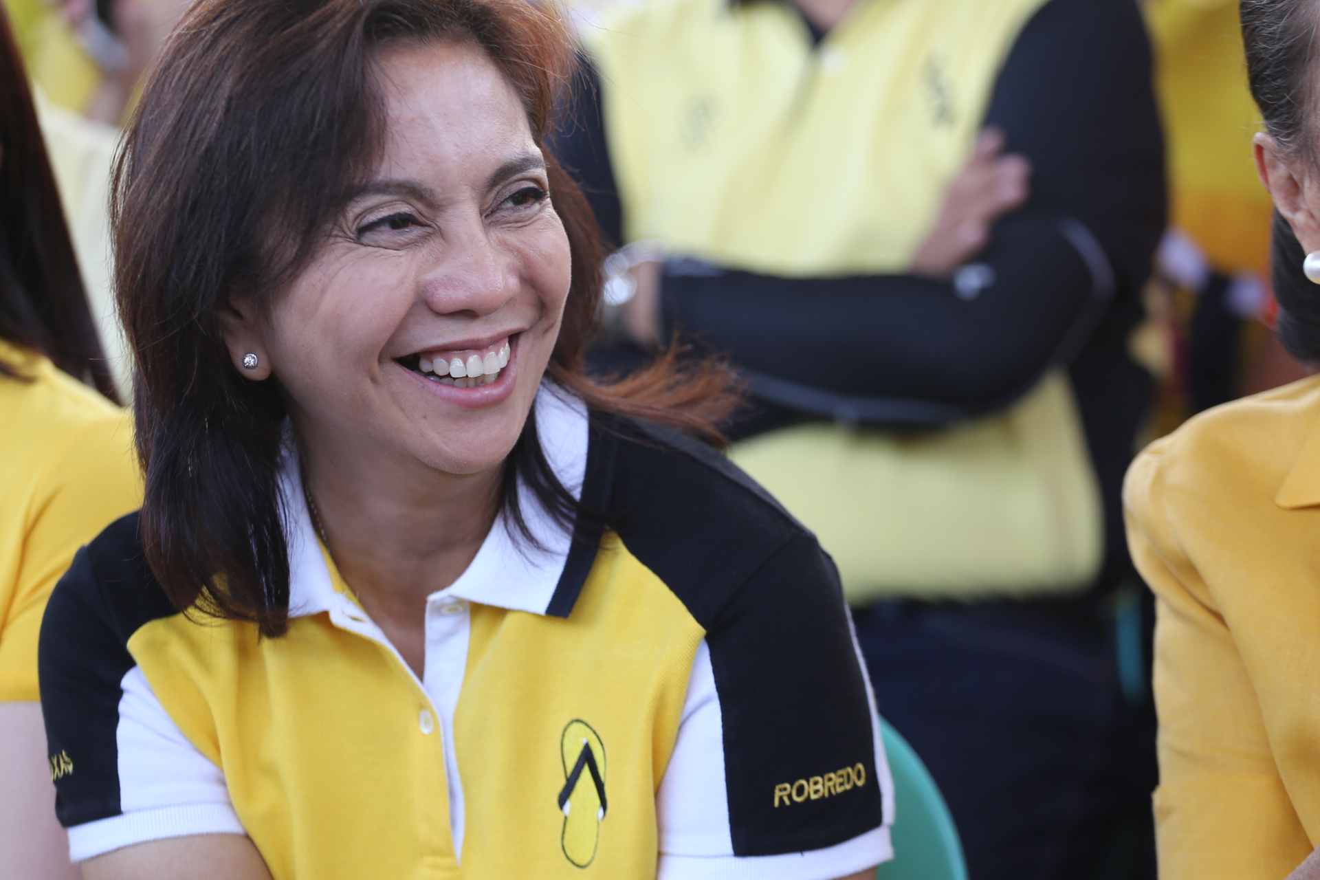 NEW FRONTRUNNER. Camarines Sur 3rd District Rep.Leni Robredo at a campaign sortie in Caloocan City, April 23, 2016. Photo by Manman Dejeto/Rappler 