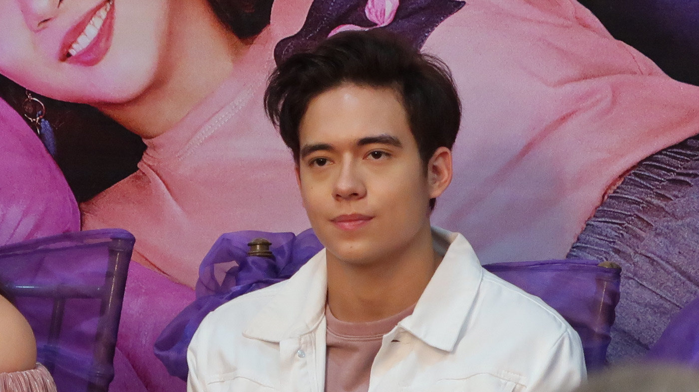 JAMESON BLAKE. The Hashtags member goes viral for a now-deleted tweet offering a shout out in exchange for design services. File photo by Precious del Valle/Rappler 