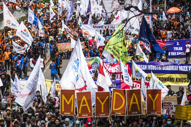 Mendukung Gerakan Buruh di Indonesia
