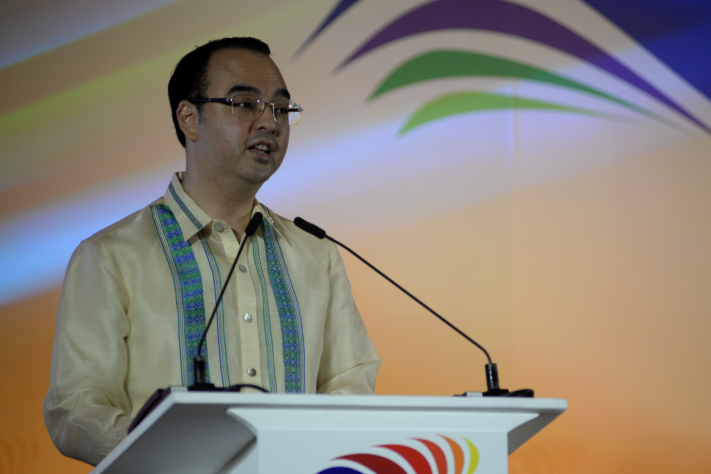 TOP DIPLOMAT. Philippine Foreign Secretary Alan Peter Cayetano says on August 4, 2017, that the Philippines is considering downgrading ties with North Korea. Photo by Maria Tan/Rappler 
