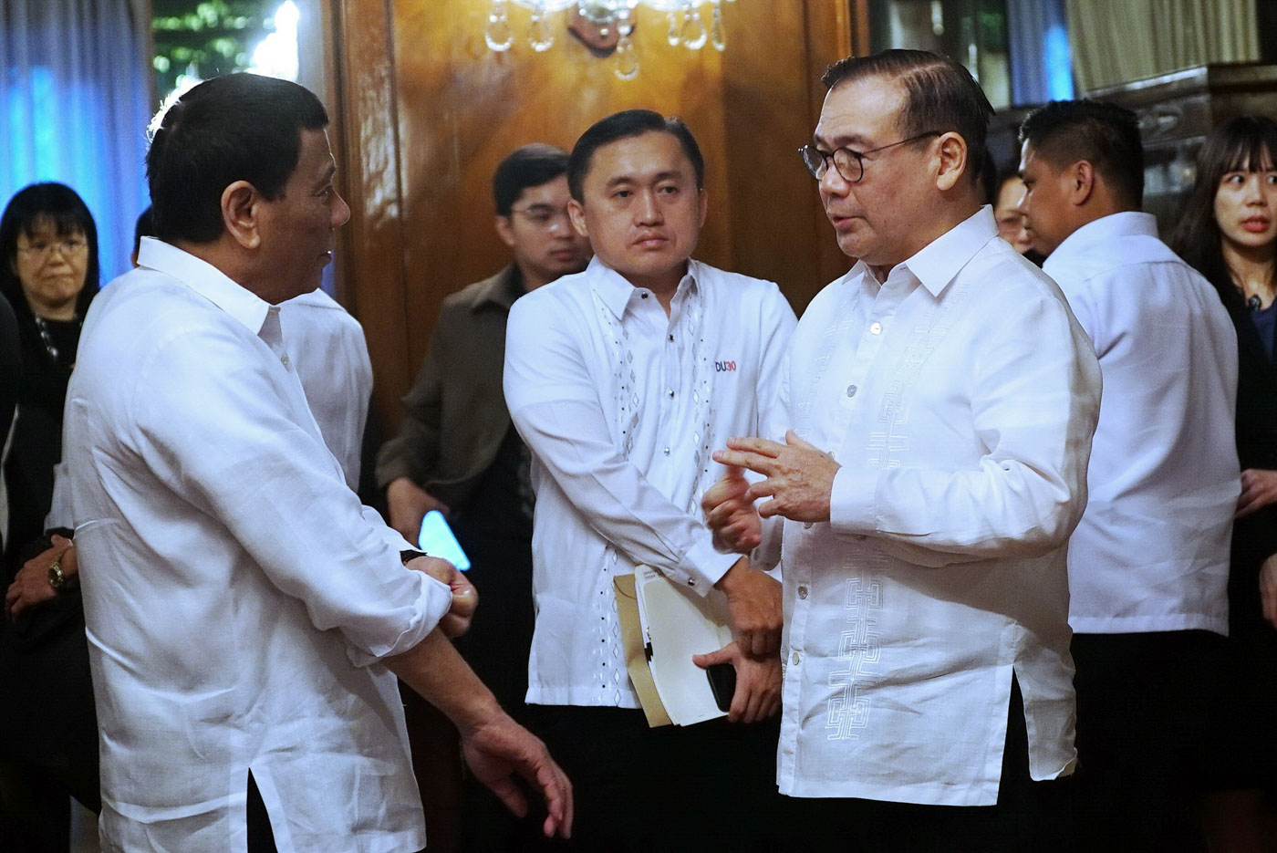 DUTERTE'S ALTER EGO. President Rodrigo Duterte chats with Foreign Secretary Teodoro Locsin Jr in Malacañang on January 8, 2018. Malacañang photo 
