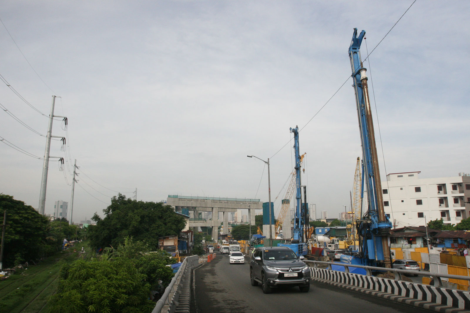 CLOSURE. Construction of the Skyway Stage 3 project starts, as the MMDA announces the closure of the Tomas Claudio Bridge in Pandacan, Manila, starting August 3, 2019. Photo by Ben Nabong/Rappler 