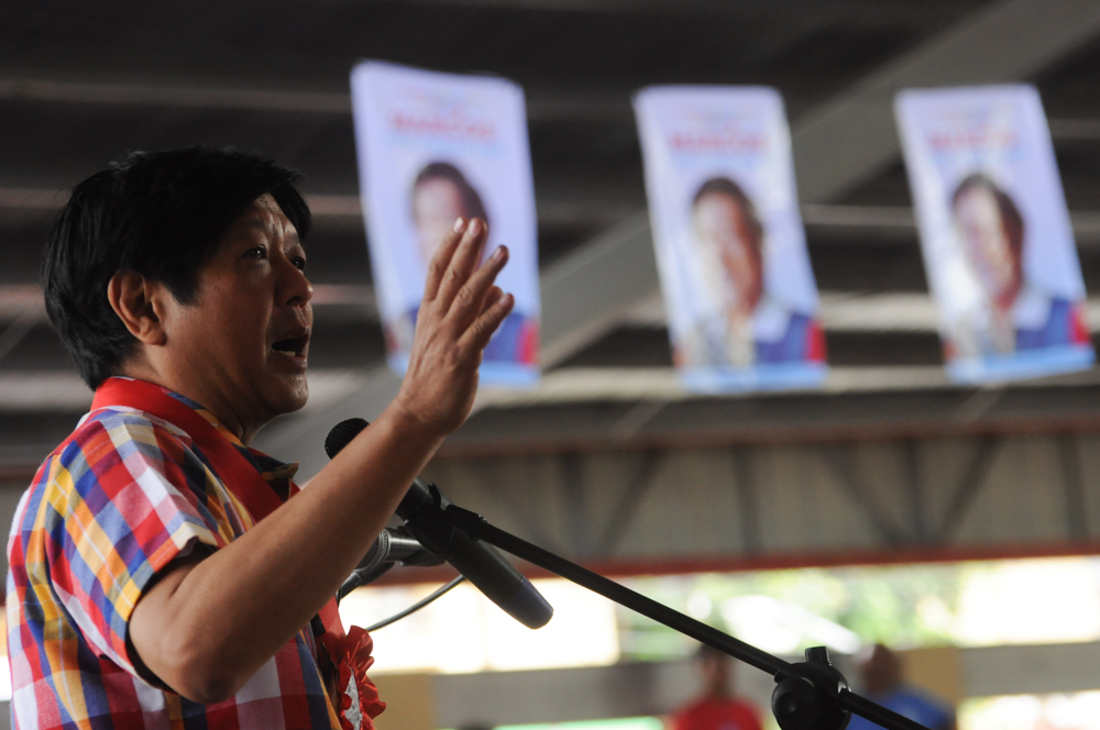 WINNING PANGASINAN. Vice Presidential Candidate Ferdinand "Bongbong" Marcos Jr. during his campaign sortie at Umingan Pangasinan on Friday, Feb. 26, 2016. Photo by Jasmin Dulay 