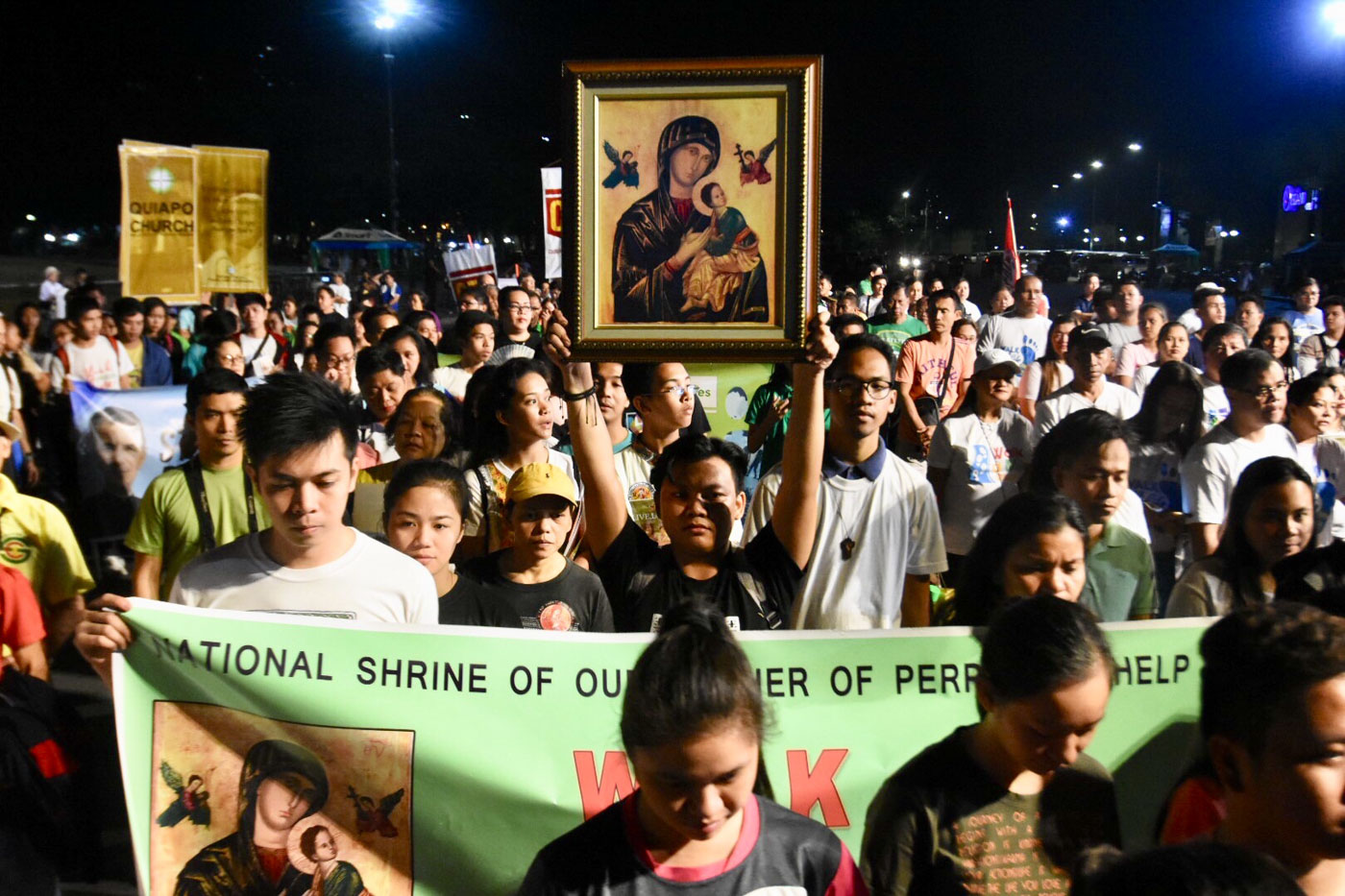 WALK FOR LIFE. More or less 2,000 Catholics troop to the Quirino Grandstand on February 24, 2018, for the Walk for Life to oppose drug war killings, the death penalty, and other measures tagged as anti-life. Photo by Angie de Silva/Rappler 