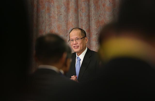 STATE VISIT. President Benigno Aquino III answers questions from business officials on June 4, 2015, at the Suiho banquet room of the Hotel New Otani for a business meeting during his state visit to Japan. Photo by Robert Viñas/Malacañang Photo Bureau 