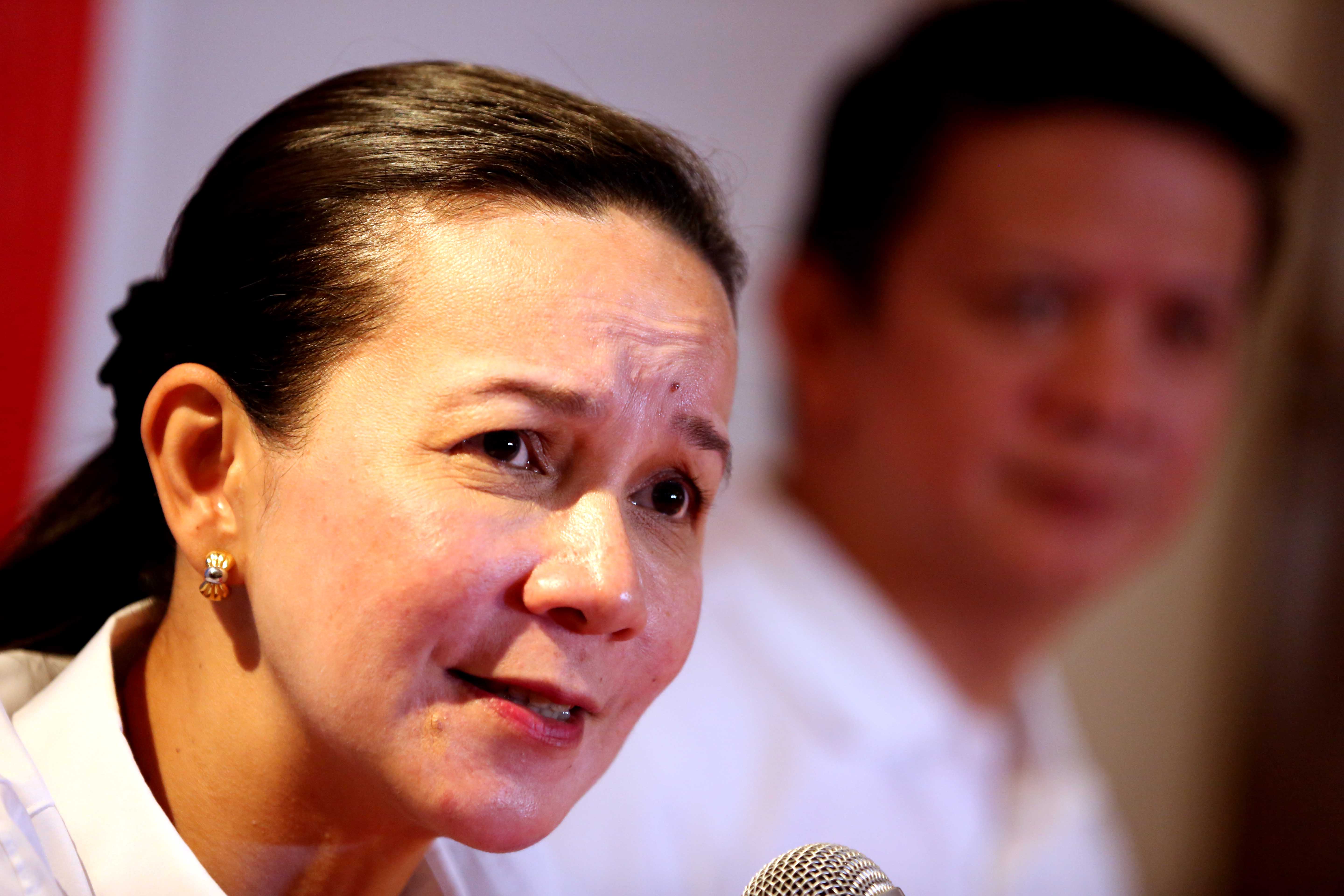 REWARD. A retired judge in Bacolod City offers a reward to anyone who can offer 'credible' information on Senator Grace Poe's biological parents. File photo by Arnold Almacen/Poe-Escudero Media Bureau   