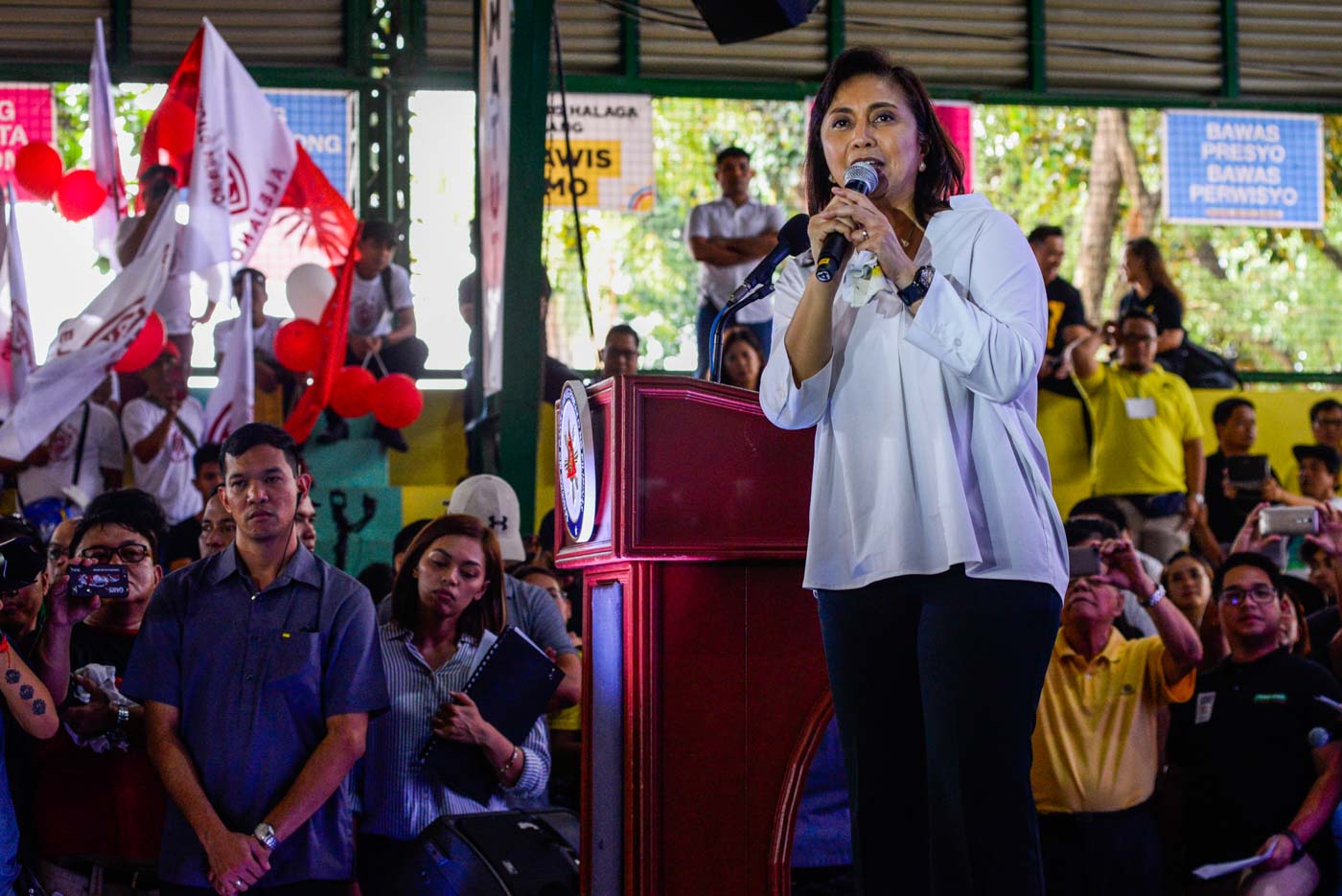 ENDORSEMENT. Vice President Leni Robredo delivers her speech endorsing the oppposition coalition's senatorial bets on October 24, 2018. Photo by Maria Tan/Rappler 