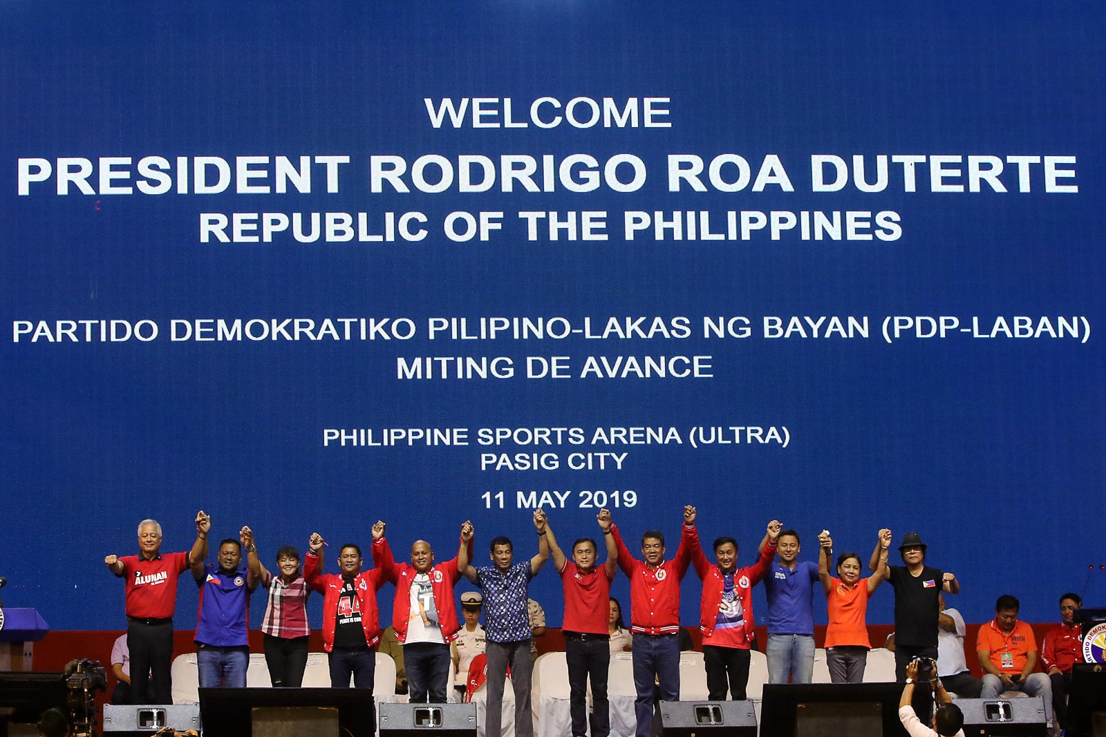 PEAK OF POPULARITY. President Rodrigo Duterte attends the miting de avance of the PDP Laban at the Philippine Sports Arena in Pasig City on Saturday, May 11. File photo by Ben Nabong/Rappler 