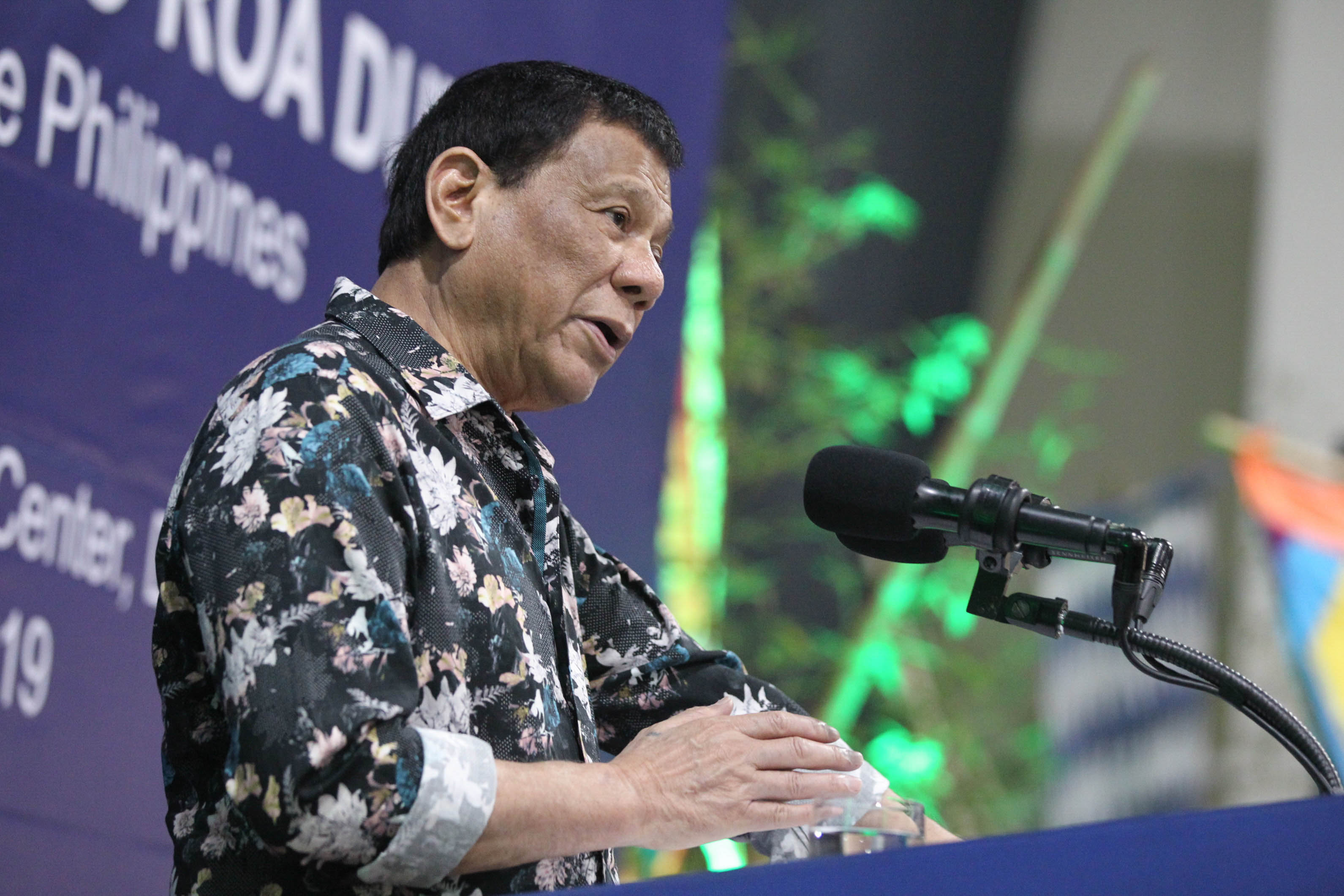ANOMALIES. President Rodrigo Duterte's attention has been drawn to alleged kidney treatment payment scam now hounding PhilHealth. Malacañang photo 