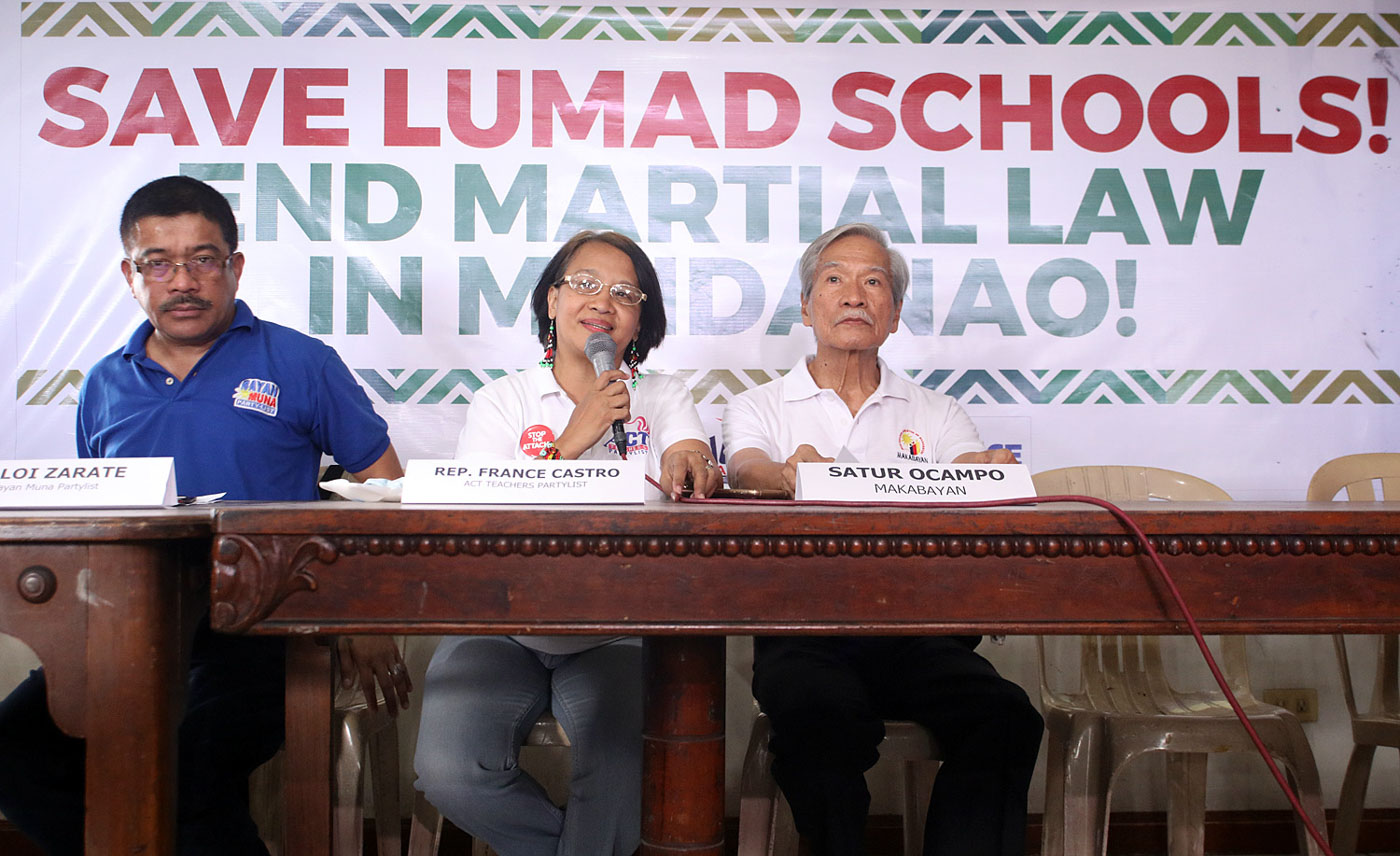 DEFENDING THEIR MISSION. Former Bayan Muna representative Satur Ocampo (right) and ACT Teachers Representative France Castro (center) at a press conference in Quezon City on December 2, 2018, after their arrest in Davao del Norte. Photo by Darren Langit/Rappler 