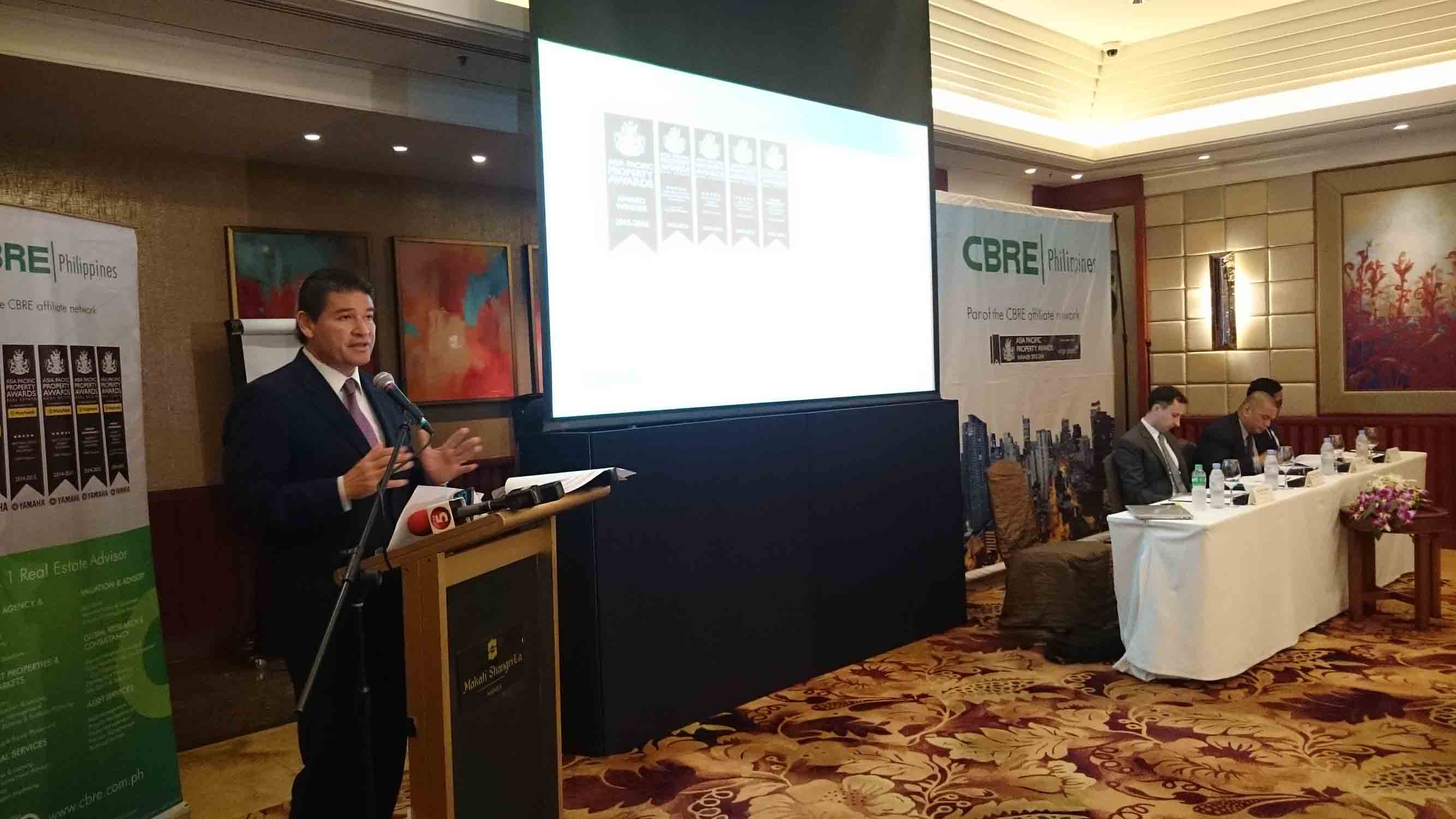 FACTORS. CBRE Philippines' Rick Santos explains the macro economic factors that contribute to real estate's continued rise. Photo by Chris Schnabel / Rappler  