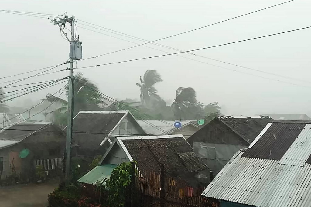 ONSLAUGHT. This handout image shows heavy rain and moderate wind from Typhoon Tisoy (Kammuri) battering houses in Gamay, Northern Samar, on December 2, 2019. Photo courtesy of Gladys Vidal/AFP 