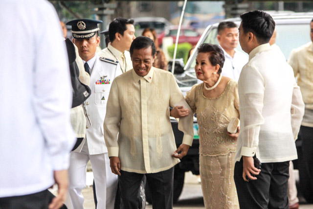 Vice-President Jejomar Binay and Dra. Elenita Binay arrive in Quezon city on 27 July 2015. Photo by Lito Boras/Rappler 
