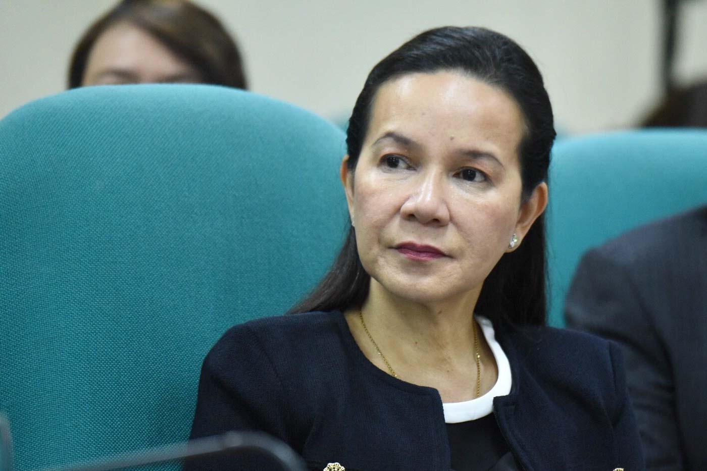 SUSPENDED. Senator Grace Poe suspends the Senate hearing on the status of internet connectivity in the Philippines due to poor connection. Photo by Angie de Silva/Rappler  