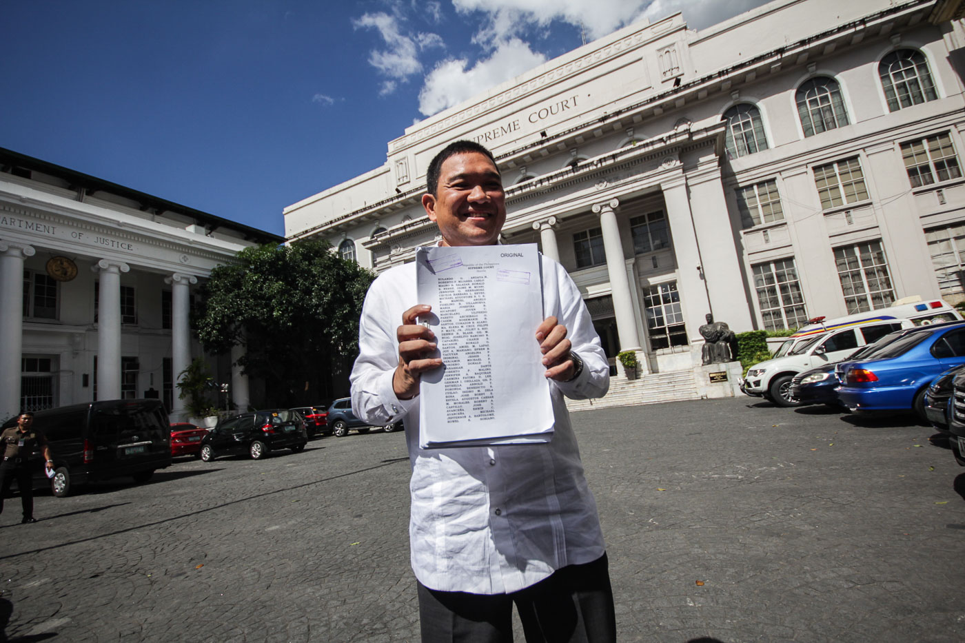 SALARY HIKE. House Majority Leader Rolando Andaya Jr files on January 14, 2019, a class suit before the Supreme Court seeking to compel the Budget Department to release the 4th tranche of the Salary Standardization Law. Photo by Lito Borras/Rappler  