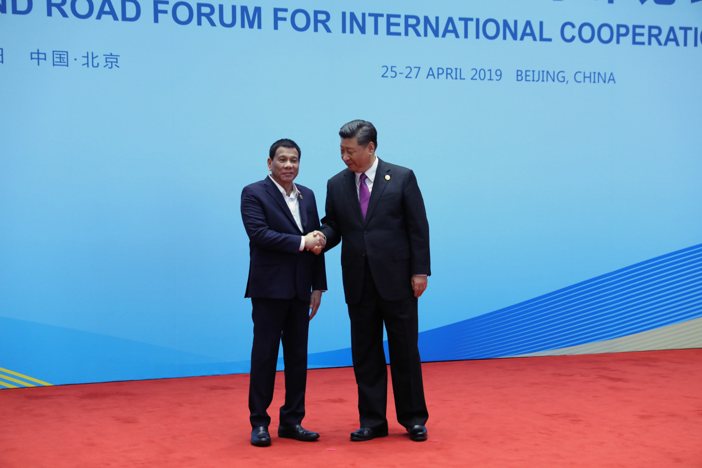 CLOSE TIES. President Rodrigo Duterte receives a warm welcome from Chinese President Xi Jinping prior to the Leaders' Roundtable Discussion of the 2nd Belt and Road Forum for International Cooperation at the Yanqi Lake International Convention Center on April 27, 2019. Malacañang photo 