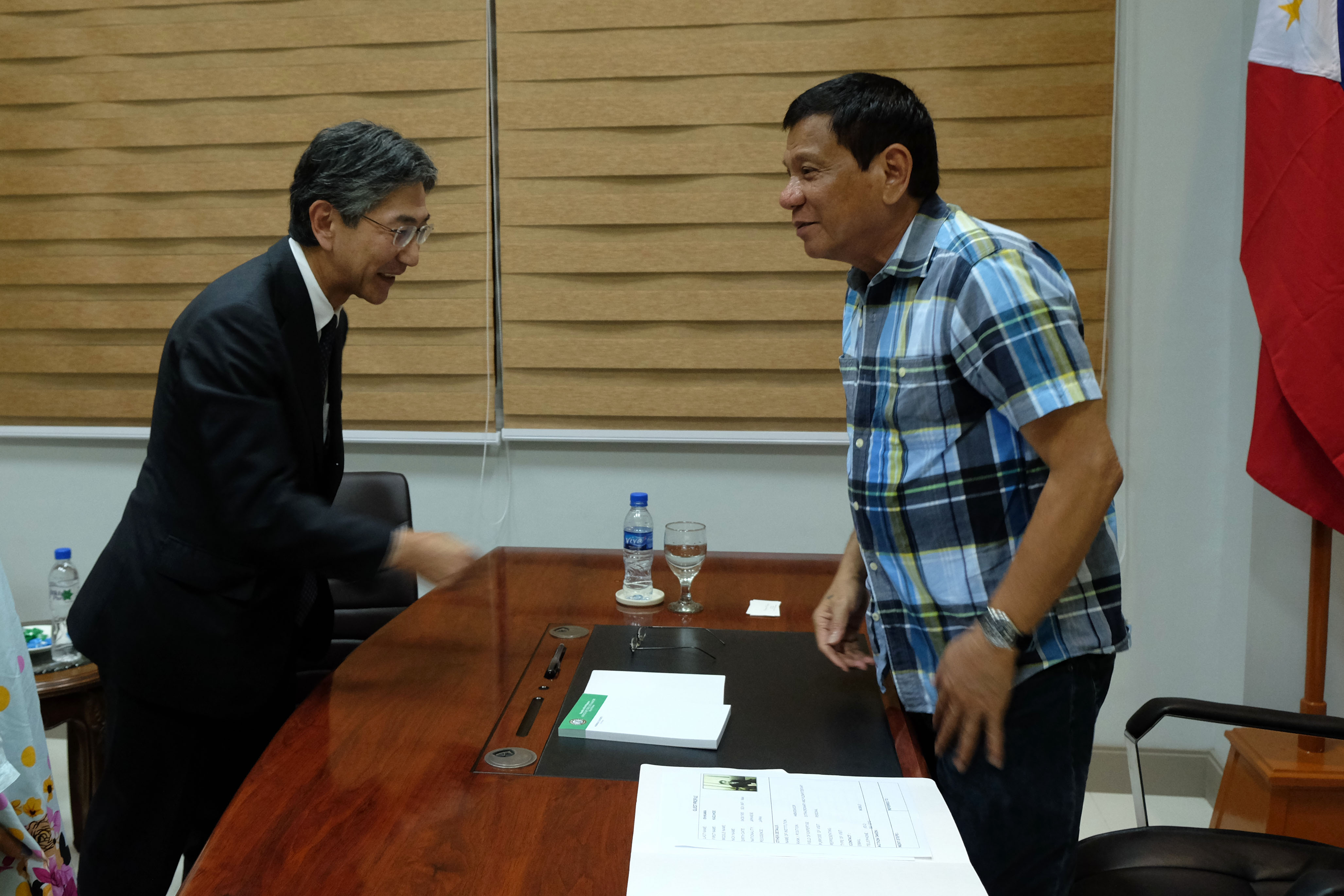 DUTERTE'S GUESTS. Japanese Ambassador to the Philippines Kazuhide Ishikawa meets President-elect Rodrigo Duterte inside Davao City Hall on May 16. Photo courtesy of the Davao City Mayor's Office  