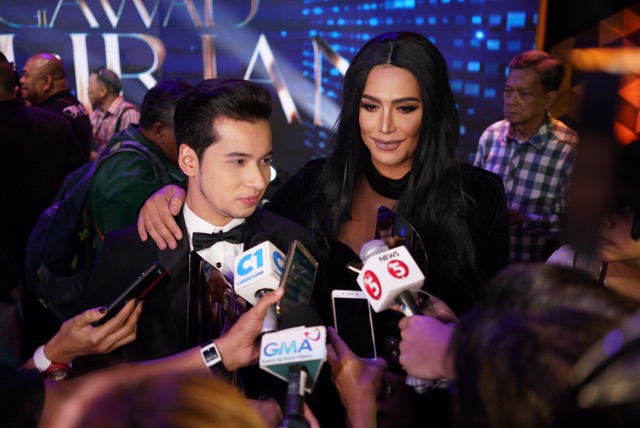 'DIE BEAUTIFUL.' Christian Bables and Paolo Ballesteros are interviewed by the press after winning Best Actor and Best Supporting Actor for 'Die Beautiful.' Photo by Martin San Diego/Rappler   