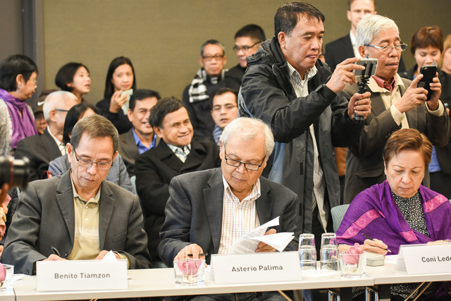 CEASEFIRE IN DANGER? File photo shows NDF negotiators signing a joint statement with government negotiators after the 2nd round of talks in Oslo, Norway on October 9, 2016. Photo courtesy of OPAPP 