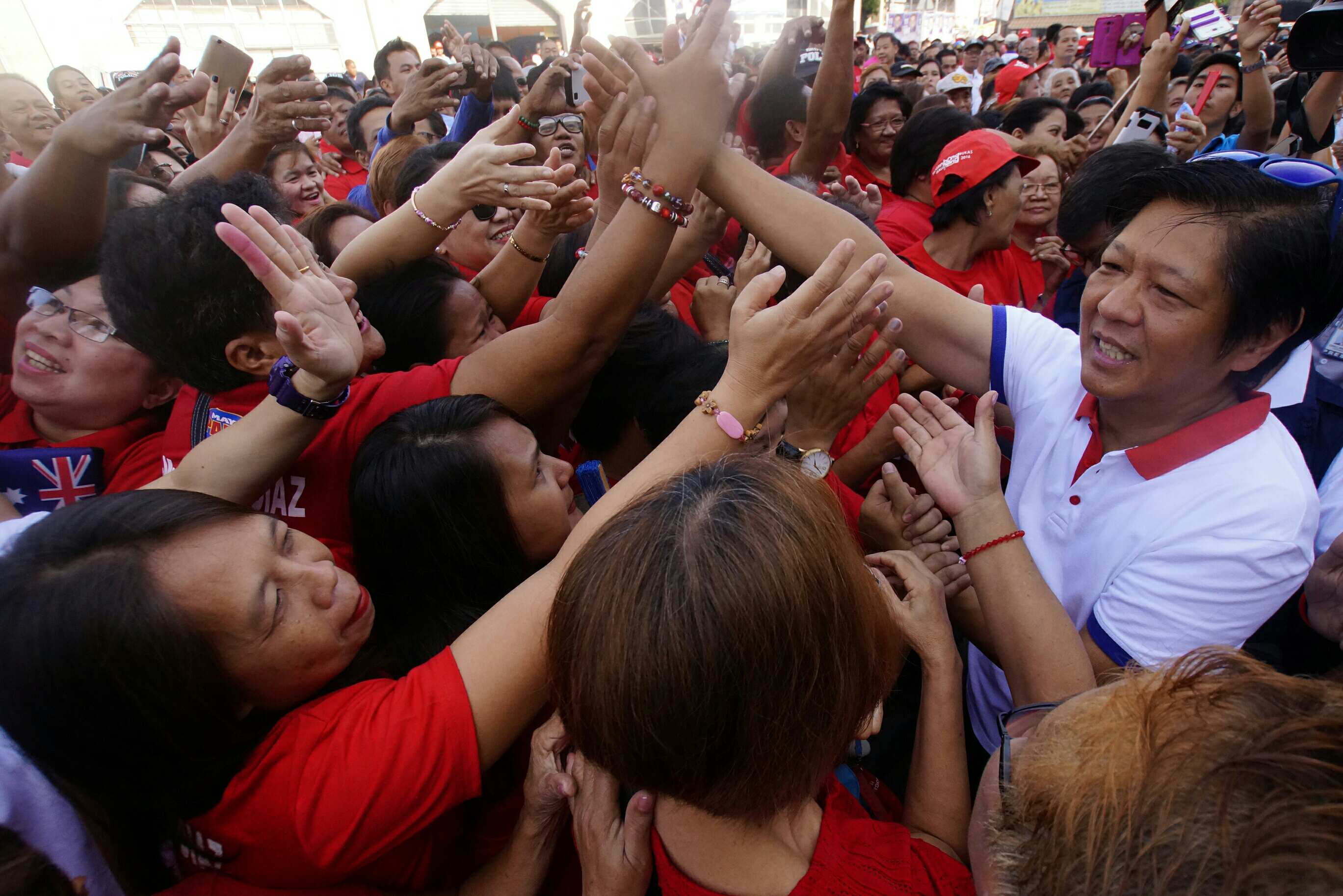 Vice Presidential candidate Ferdinand "Bongbong" Marcos during his campaign sortie at San Mateo, Rizal on Monday, April 4, 2016. Photo by Jasmin Dulay/Rappler 