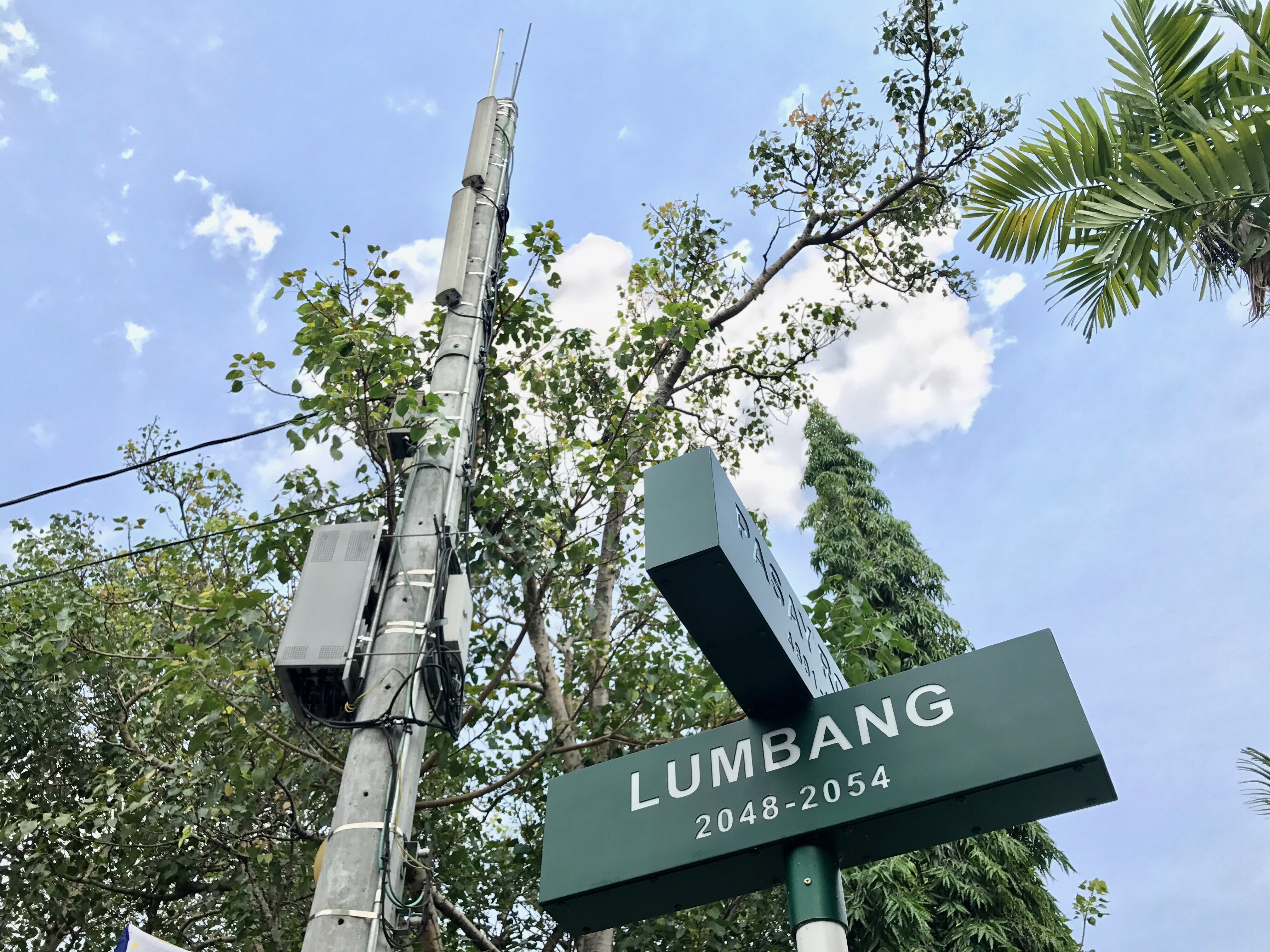 ON CORNERS. The ODAs built by Globe Telecom are strategically placed evenly along sidewalks or street corners of the subdivision. Photo by Rambo Talabong. 