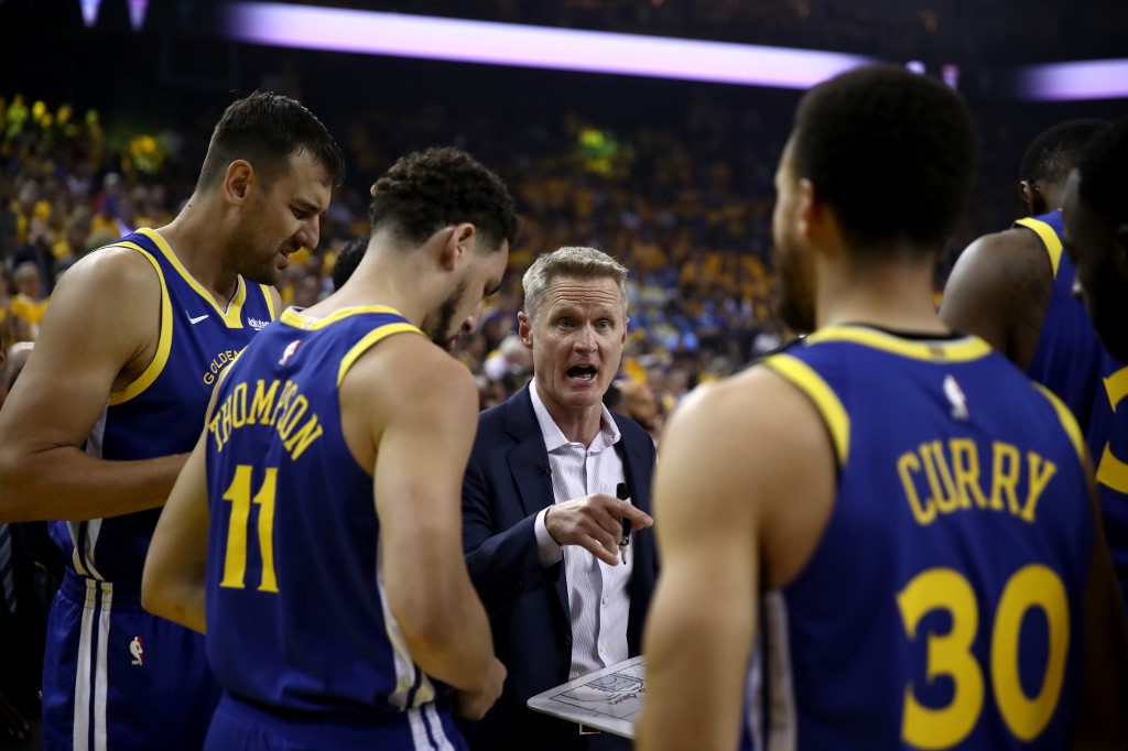 Kerr 'disappointed' after Rockets fury at officiating