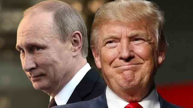 Russian President Vladimir Putin (L) and US President-elect Donald Trump (R). AFP / Aris Messinis (Putin) / Jeff Kowalsky (Trump) 