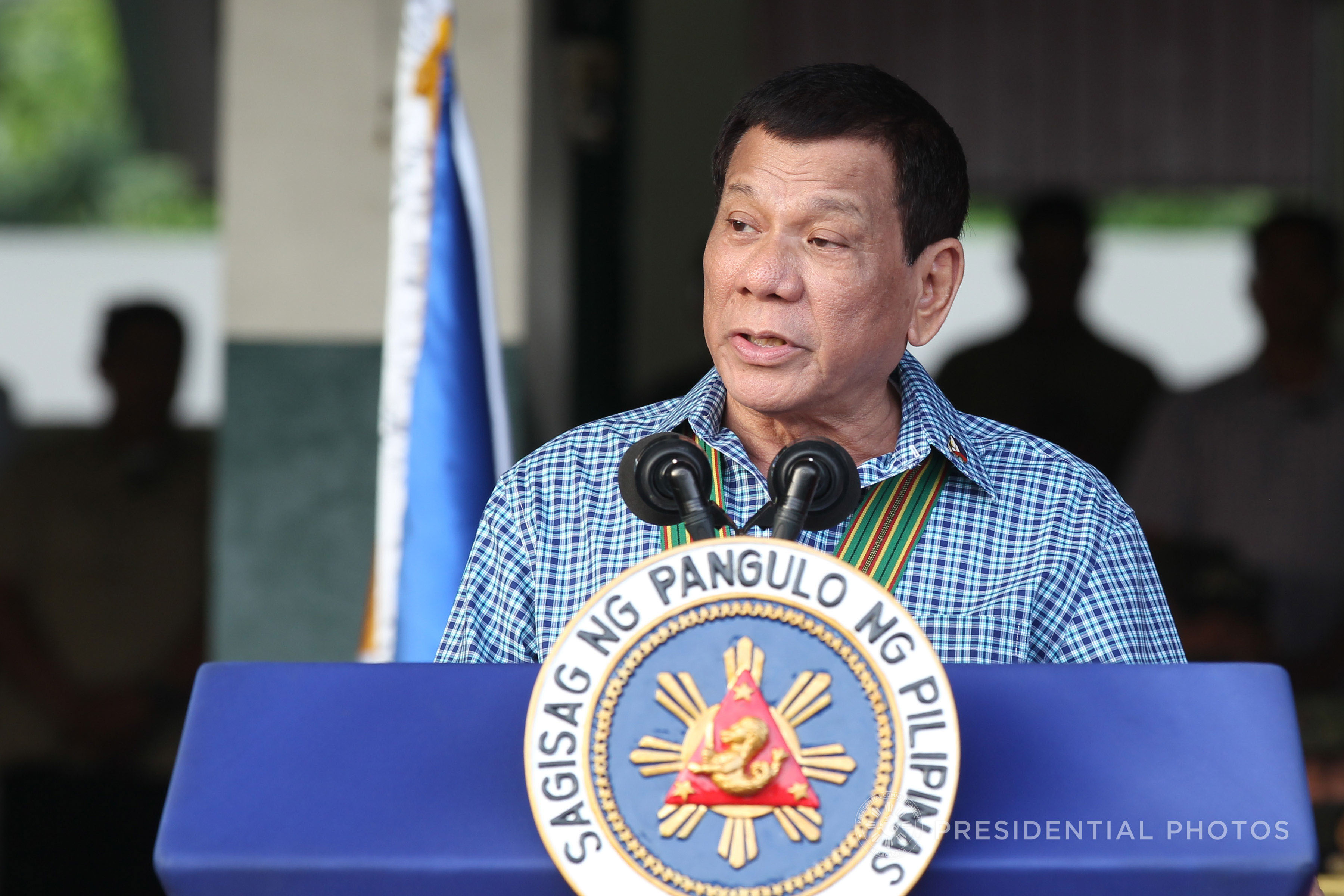 'I'LL DESTROY YOU.' President Rodrigo Duterte tells corrupt cops to leave the police force. Malacañang file photo 