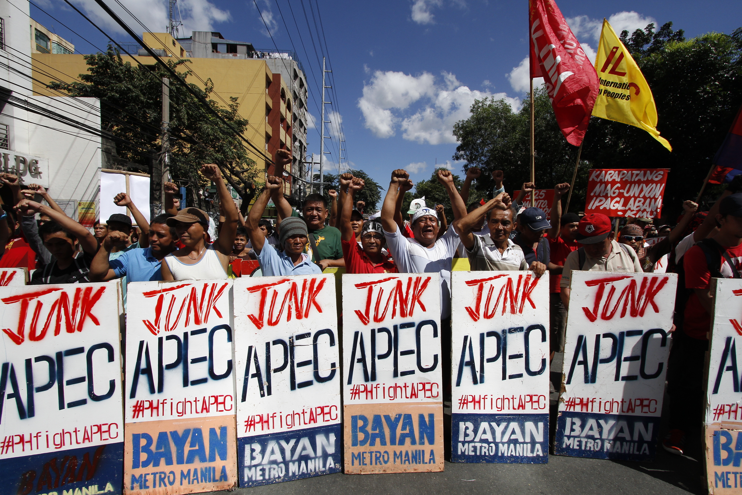 Police play Katy Perry to disperse APEC protesters