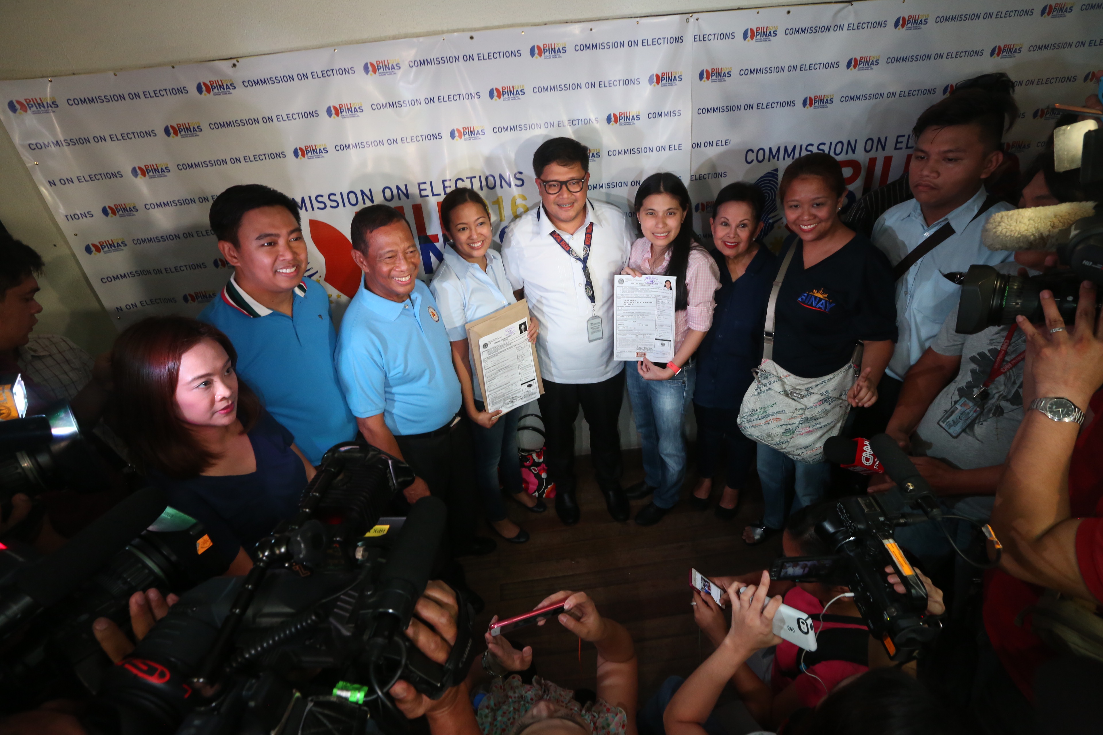 FULL SUPPORT. The Binay family accompanies Abby as she files her COC. Photo by Office of the Vice President Media Affairs 