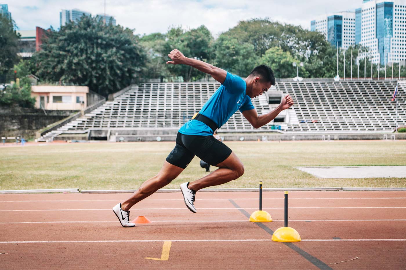 INNOVATIVE. National athletes look to improve their training regimen with the SmarTracks device. Photo from BCDA release  