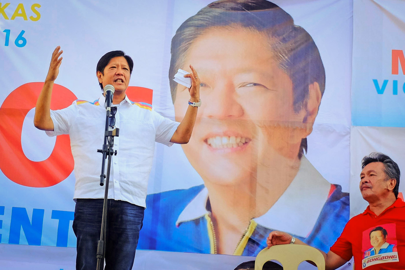 FIGHT CONTINUES. The camp of Senator Ferdinand 'Bongbong' Marcos Jr is preparing to file an electoral protest before the Presidential Electoral Tribunal. Photo by Bobby Lagsa/Rappler 