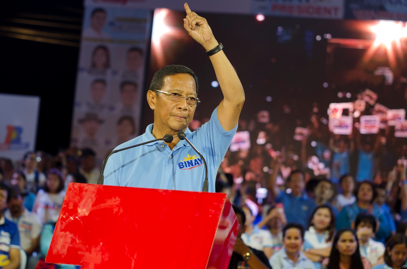 NOT A QUITTER. Vice President Jejomar Binay says he will not give up his candidacy. Photo by Rob Reyes/ Rappler  