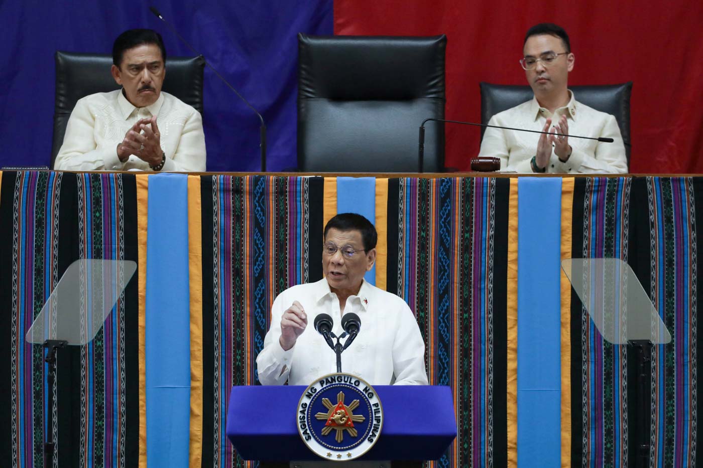 TOP PHILIPPINE LEADERS. President Rodrigo Duterte delivers his 4th State of the Nation Address on July 22, 2019. Behind him are 2 of the 3 officials in the presidential line of succcession: Senate President Vicente Sotto III and Speaker Alan Cayetano. Photo by Simeon Celi Jr/Presidential Photo  