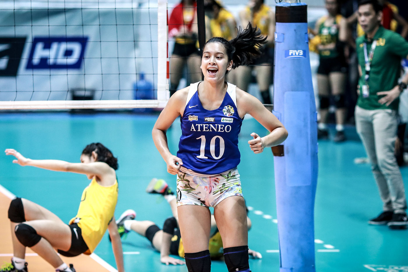 Get to watch UAAP volleyball live for as low as P35