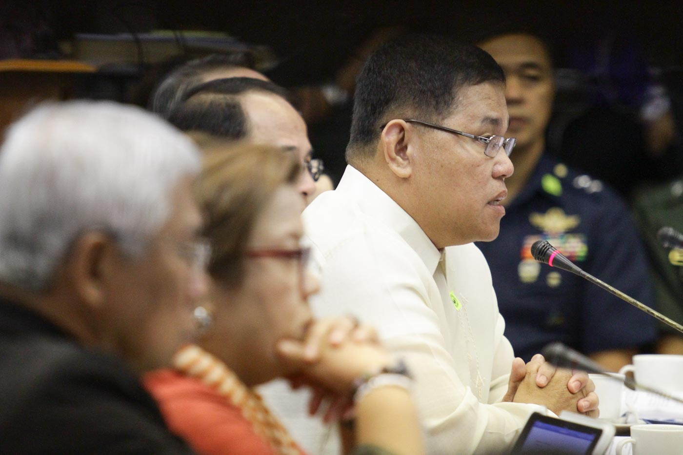 DID HE MISLEAD AQUINO? Resigned Philippine National Police Director General Alan Purisima testifies at the Senate hearing on the Mamasapano clash. Photo by Mark Cristino/Rappler   
