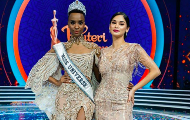 TWO QUEENS. Pia Wurtzbach and Miss Universe 2019 Zozibini Tonzi pose for a photo after attending Puteri Indonesia 2020. Screenshot from Instagram/@missuniverse 