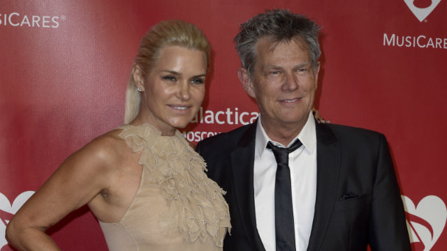 DIVORCE. David Foster and Yolanda Foster decide to split after 4 years of marriage. In the photo, the former couple is at the 2013 MusiCares Person of the Year Gala in Los Angeles. File photo by Paul Buck/EPA  