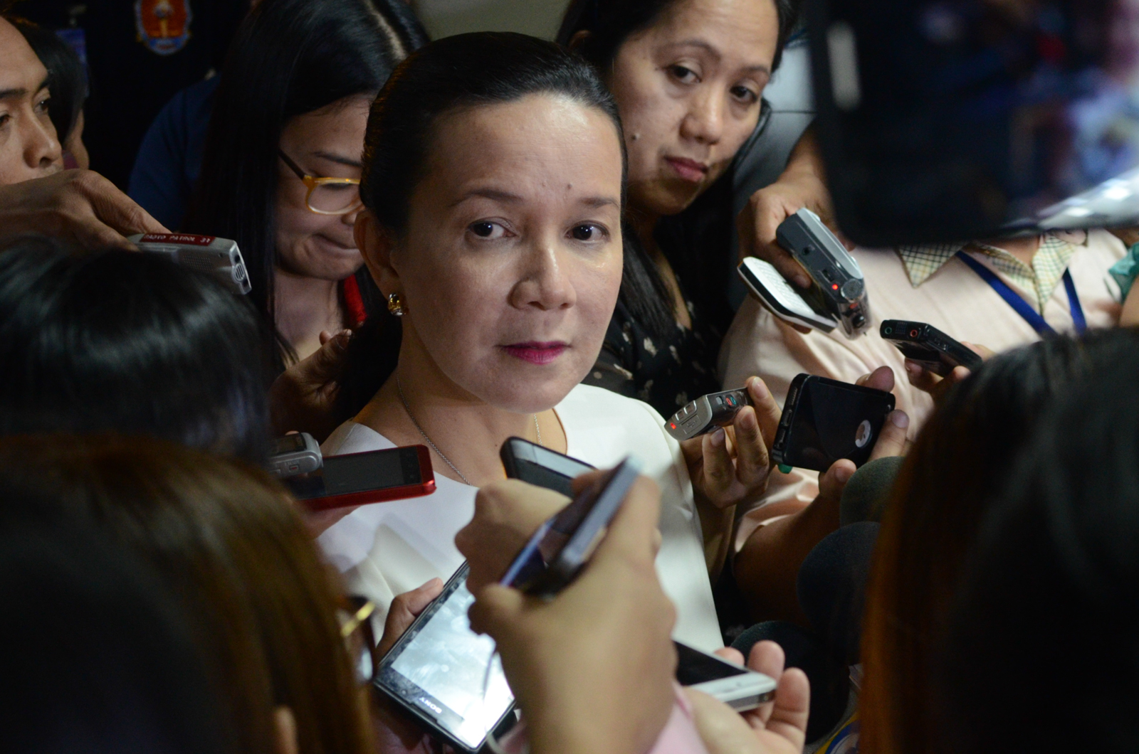 'I AM QUALIFIED TO RUN FOR PRESIDENT': Senator Grace Poe responds to allegations made by UNA spokesperson Toby Tiangco. Photo by Alecs Ongcal/Rappler  