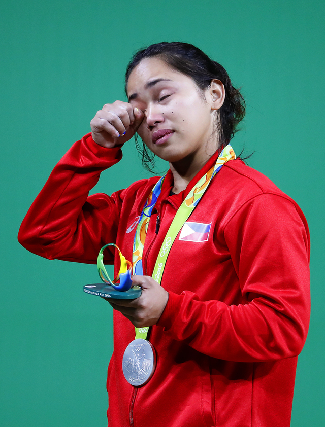 EMOTIONAL. Hidilyn Diaz can't help her emotion at the podium. EPA/NIC BOTHMA