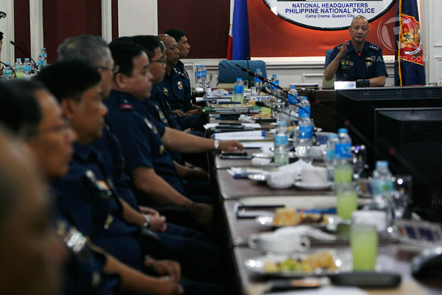 'ALL IS WELL.' PNP OIC chief Deputy Director General Leonardo Espina gives a short press briefing after a command conference at  Camp Crame on February 5, 2015. Photo by Ben Nabong/Rappler 