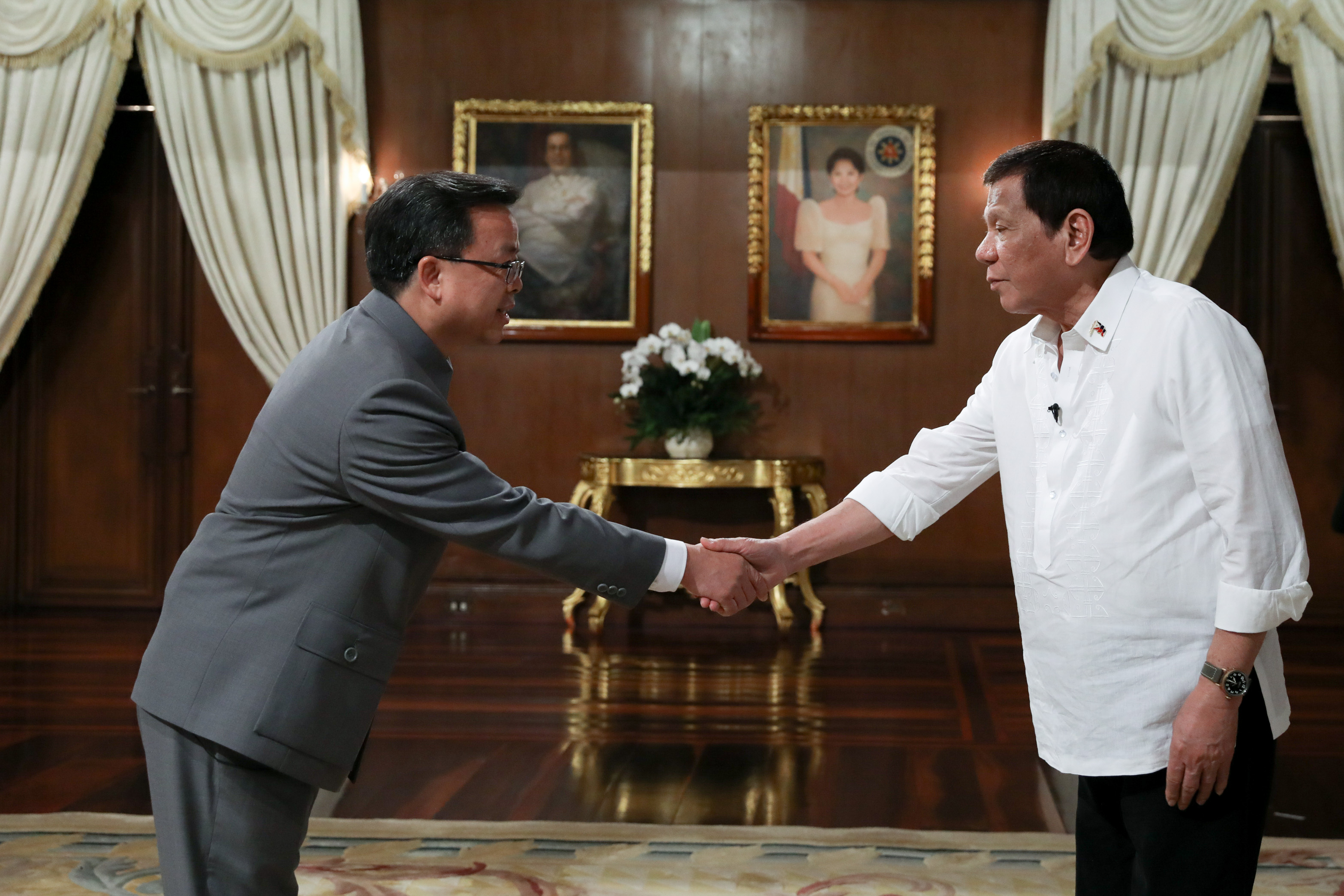 NEW CHINESE AMBASSADOR. President Rodrigo Duterte greets Resident Ambassador-Designate of the People's Republic of China to the Philippines Huang Xilian at the Malacañang Palace on December 4, 2019. Malacañang photo 