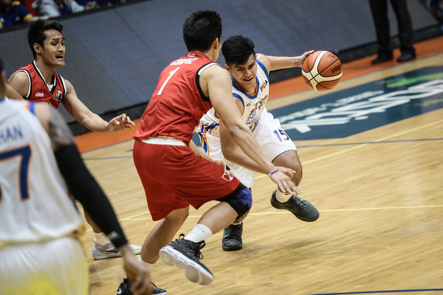 PRAISE. Yeng Guiao likened Kiefer Ravena to a combination of Willie Miller and Paul Lee after his double-double PBA debut. Photo by Josh Albelda/Rappler  