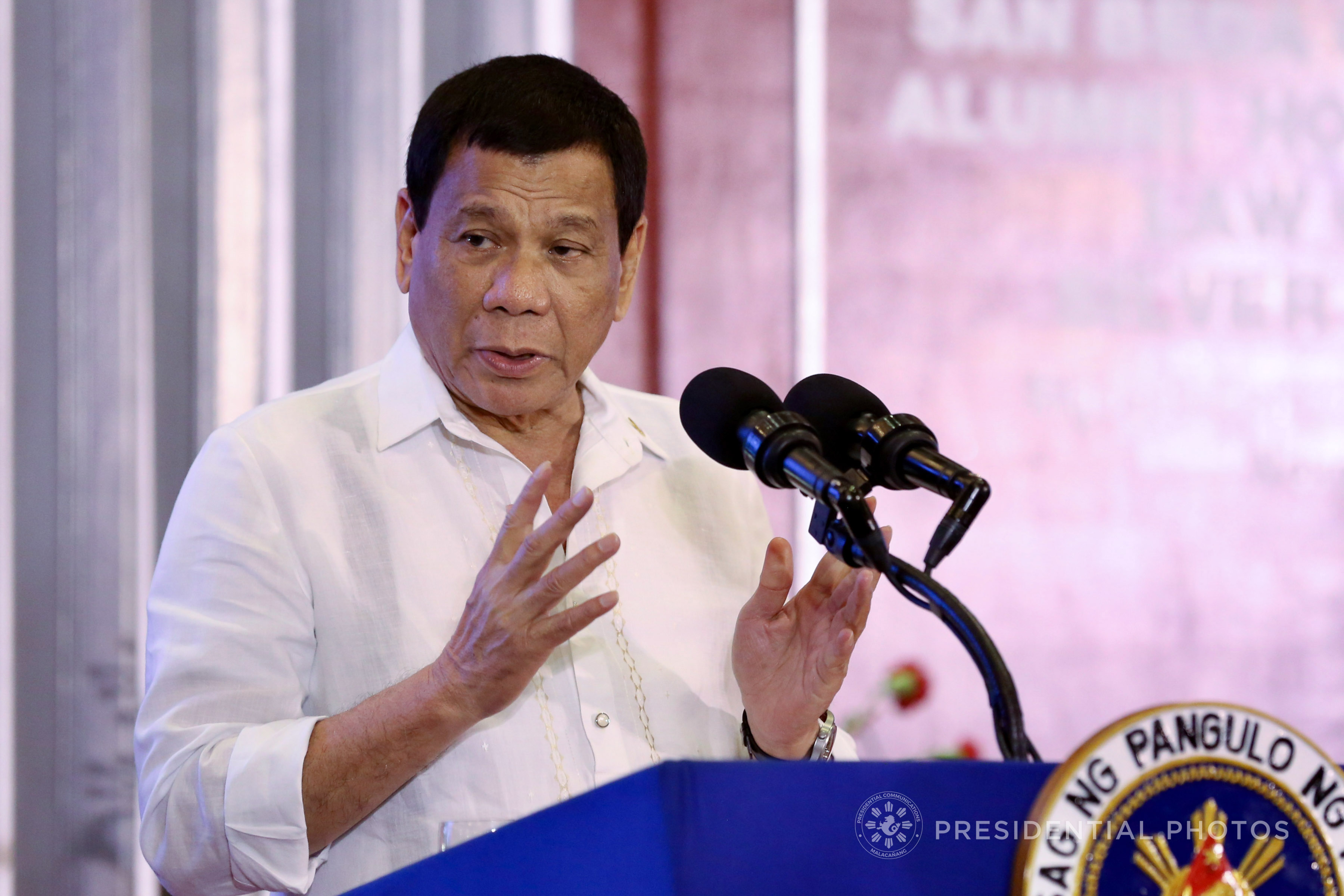 FIGHTING CORRUPTION. President Rodrigo Duterte wants anti-corruption provisions in a new constitution. Malacañang file photo 