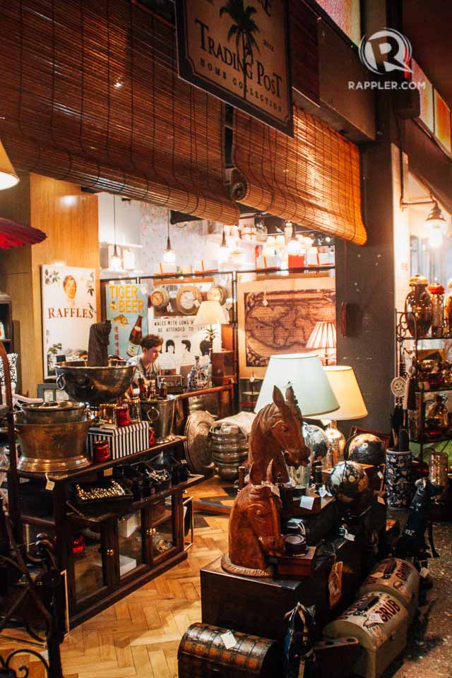 FAMILY DESTINATION. Families frequently visit PasarBella, so handicrafts made for homes can also be found here. Here, the Trading Post sells wares that evoke the bygone days of Singapore as a British stronghold.