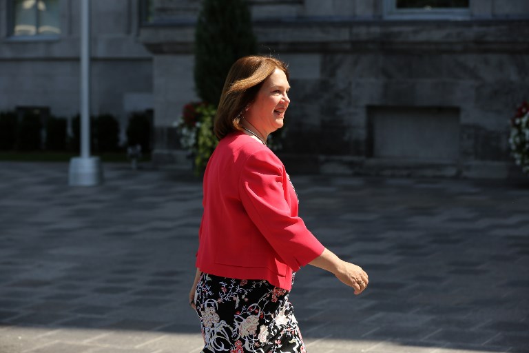 RESIGNING. In this file photo taken on August 28, 2017 Jane Philpott arrives at Rideau Hall in Ottawa, Ontario, where Prime Minister Justin Trudeau is expected to announce changes to his cabinet. Photo by Lars Hagberg/AFP 